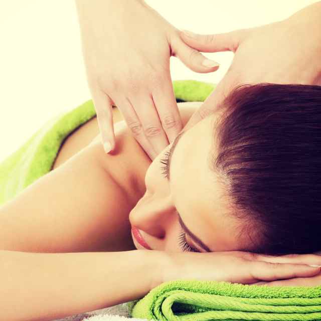 Яка користь від масажу. Який масаж буває та нащо його робити?